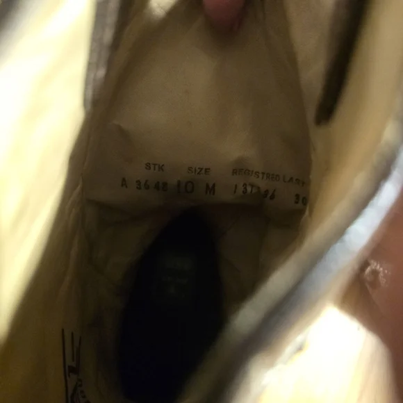 Women's Black and Silver Western Boots - Picture 4 of 11